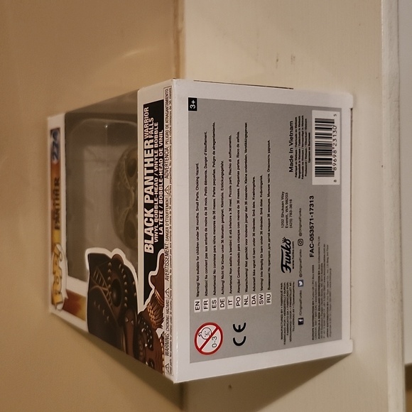 Funko Pop Marvel Black Panther No. 274 - Picture 6 of 6
